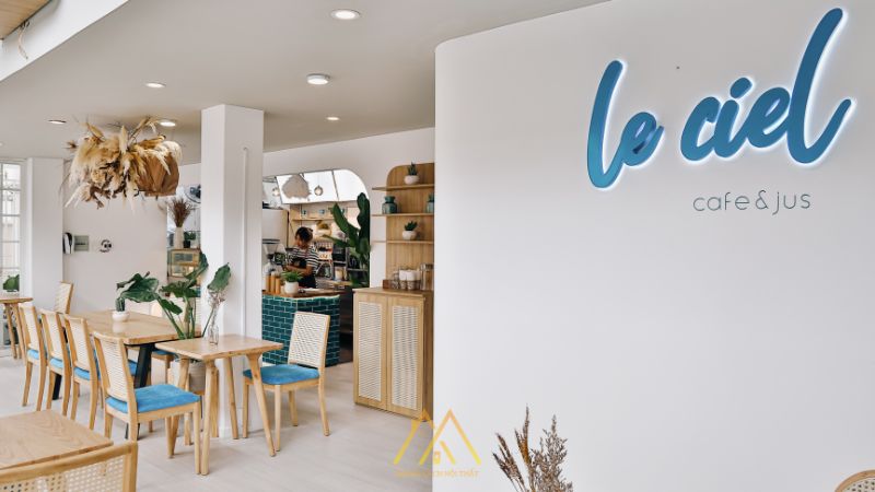 Le Ciel Café - Quán cafe mang đậm phong cách Địa Trung Hải đầy tươi mới và năng lượng